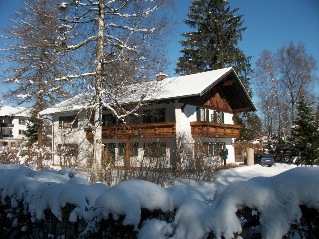 Апартаменты Haus Alpenrose Швангау Экстерьер фото